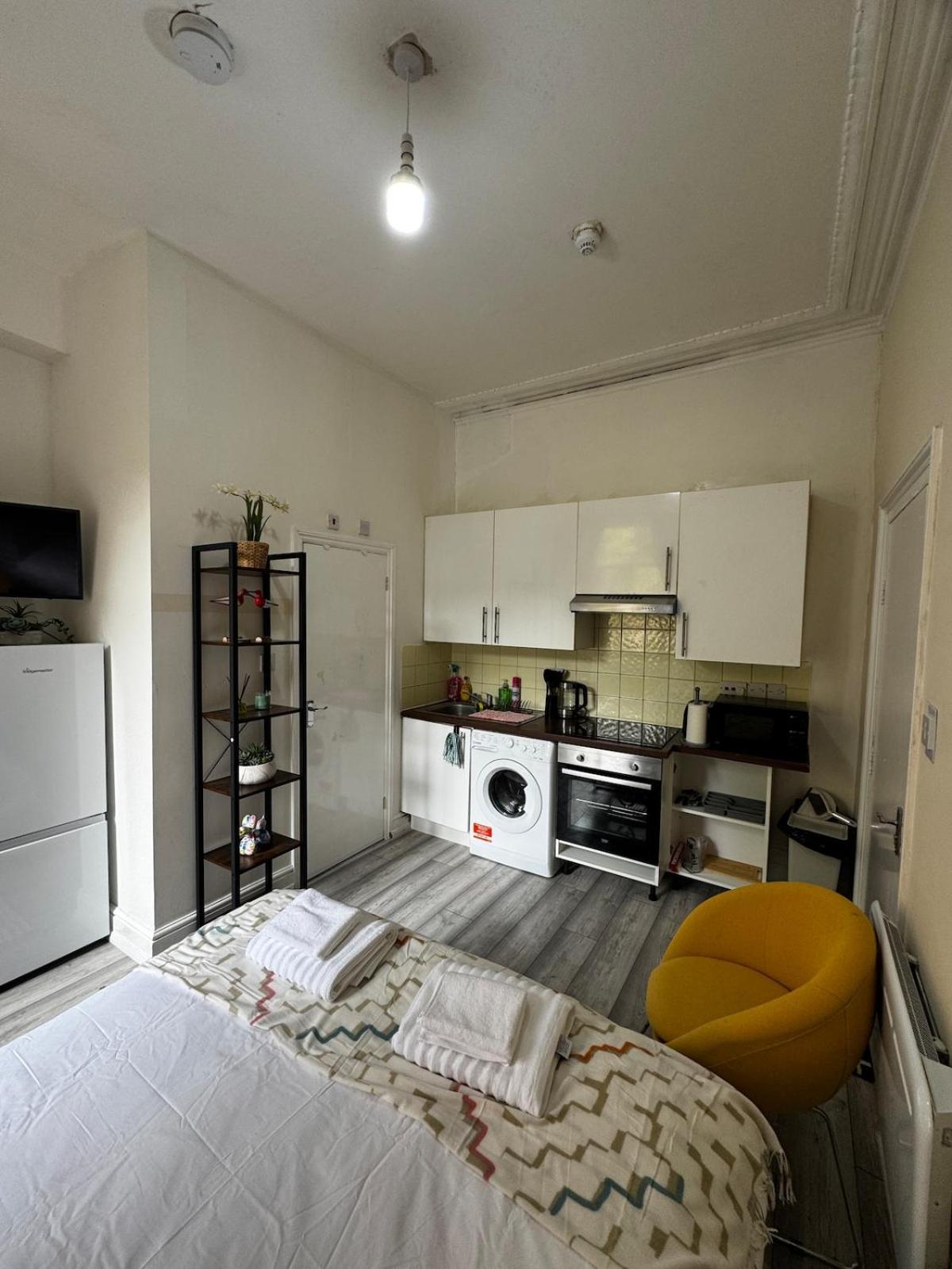 Westfield White Apartment London